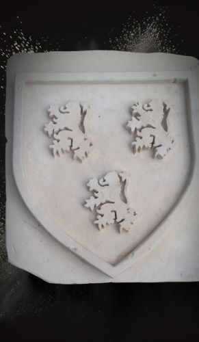 Blason de Cantaing-sur-Escaut : La pierre se souvient, le blason raconte